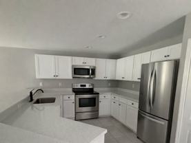 930 Ainsworth St W - Photo 1 of 1