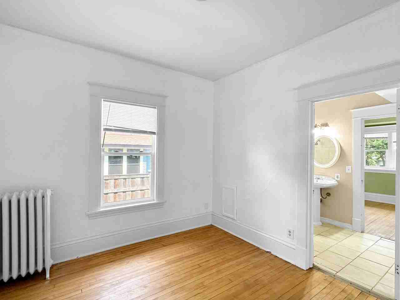 381 Cleveland Ave N - Photo 7 of 12