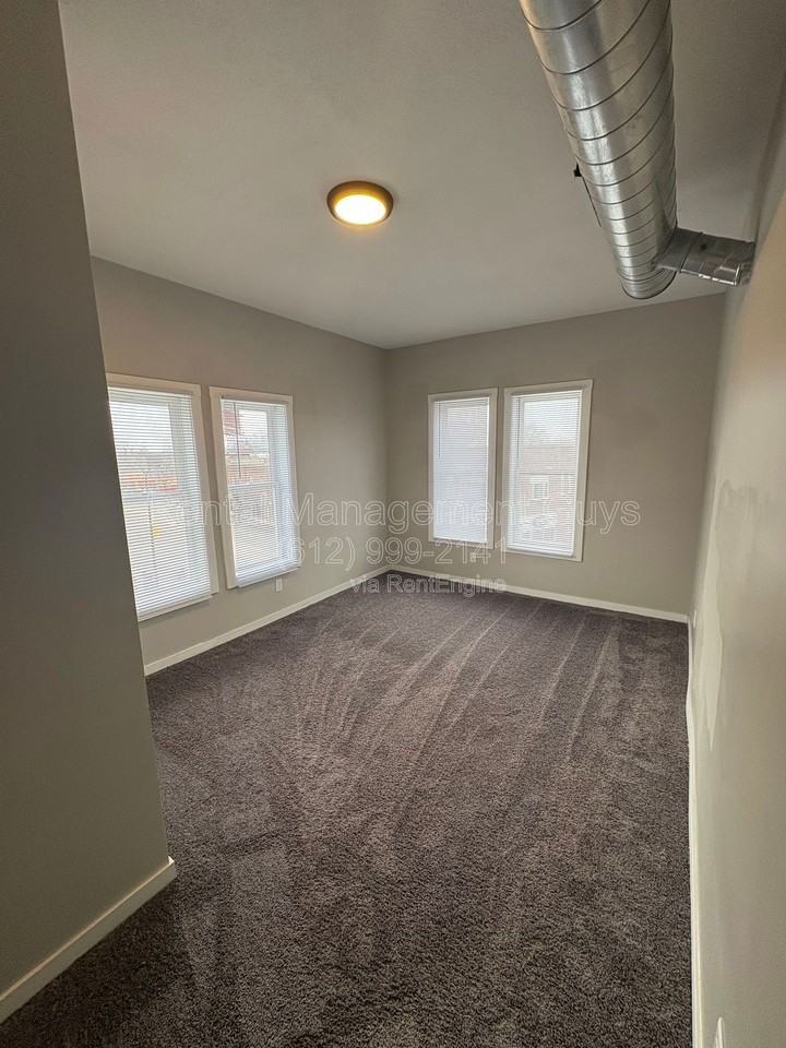 1500 W Broadway Ave #2 - Photo 3 of 11