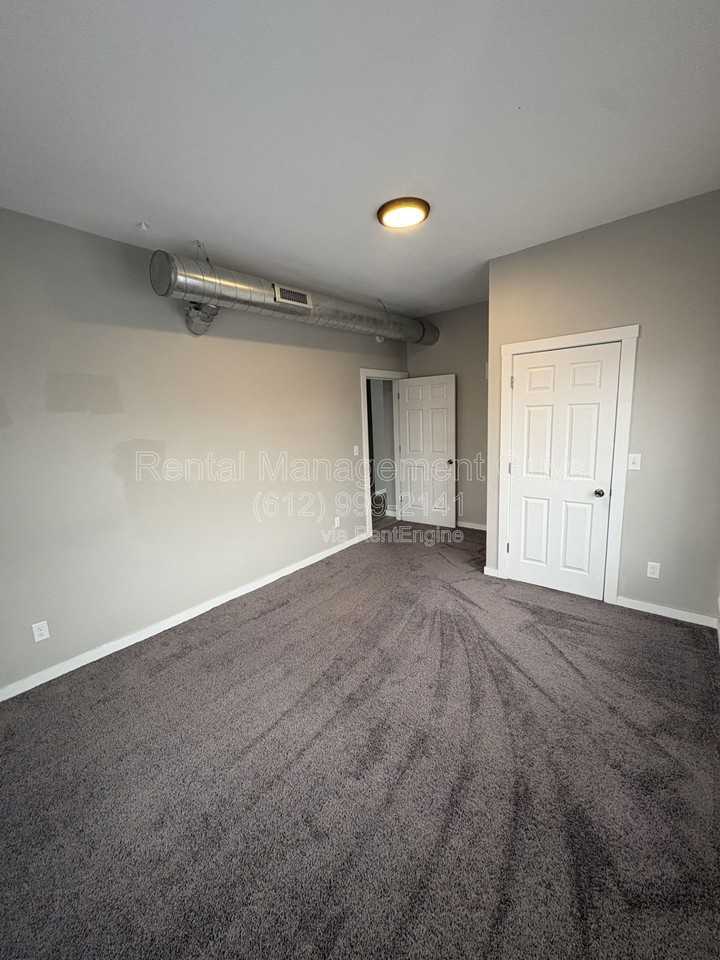 1500 W Broadway Ave #2 - Photo 7 of 11