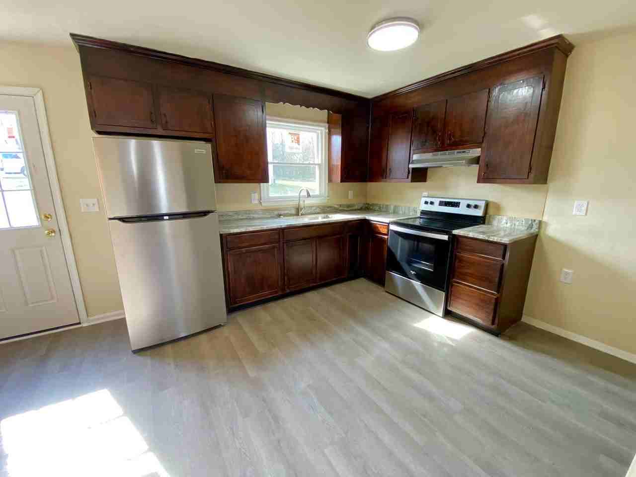 808 Arlington Rd #B - Photo 5 of 10