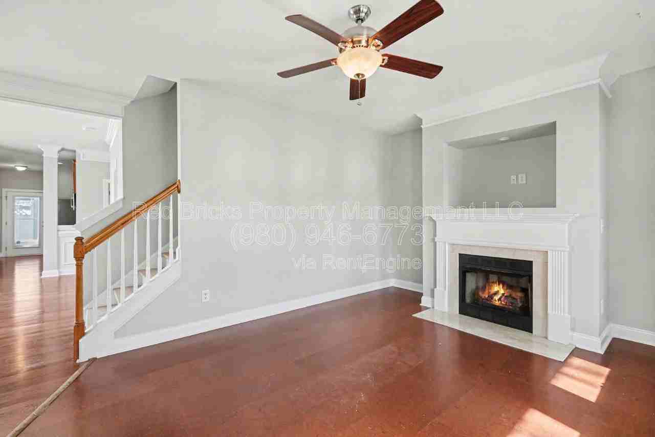 2330 Bonterra Blvd - Photo 7 of 32