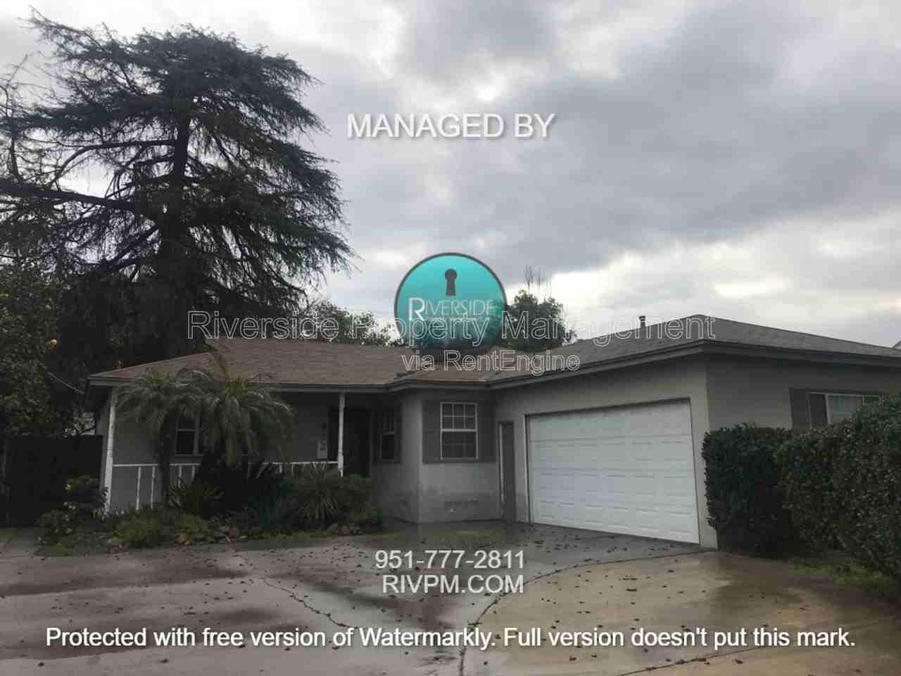 6698 Nicolett St - Photo 3 of 24