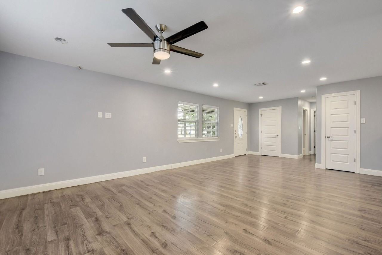 5001 Canella Dr - Photo 6 of 25