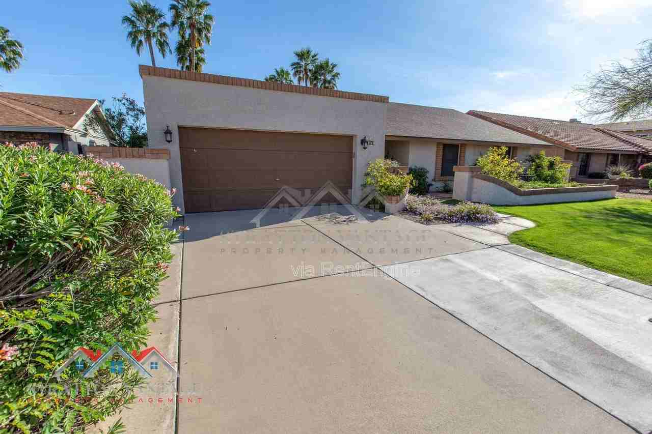 5513 E Terry Dr - Photo 3 of 44