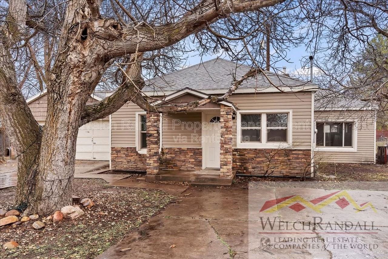 1328 Jefferson Ave - Photo 7 of 26