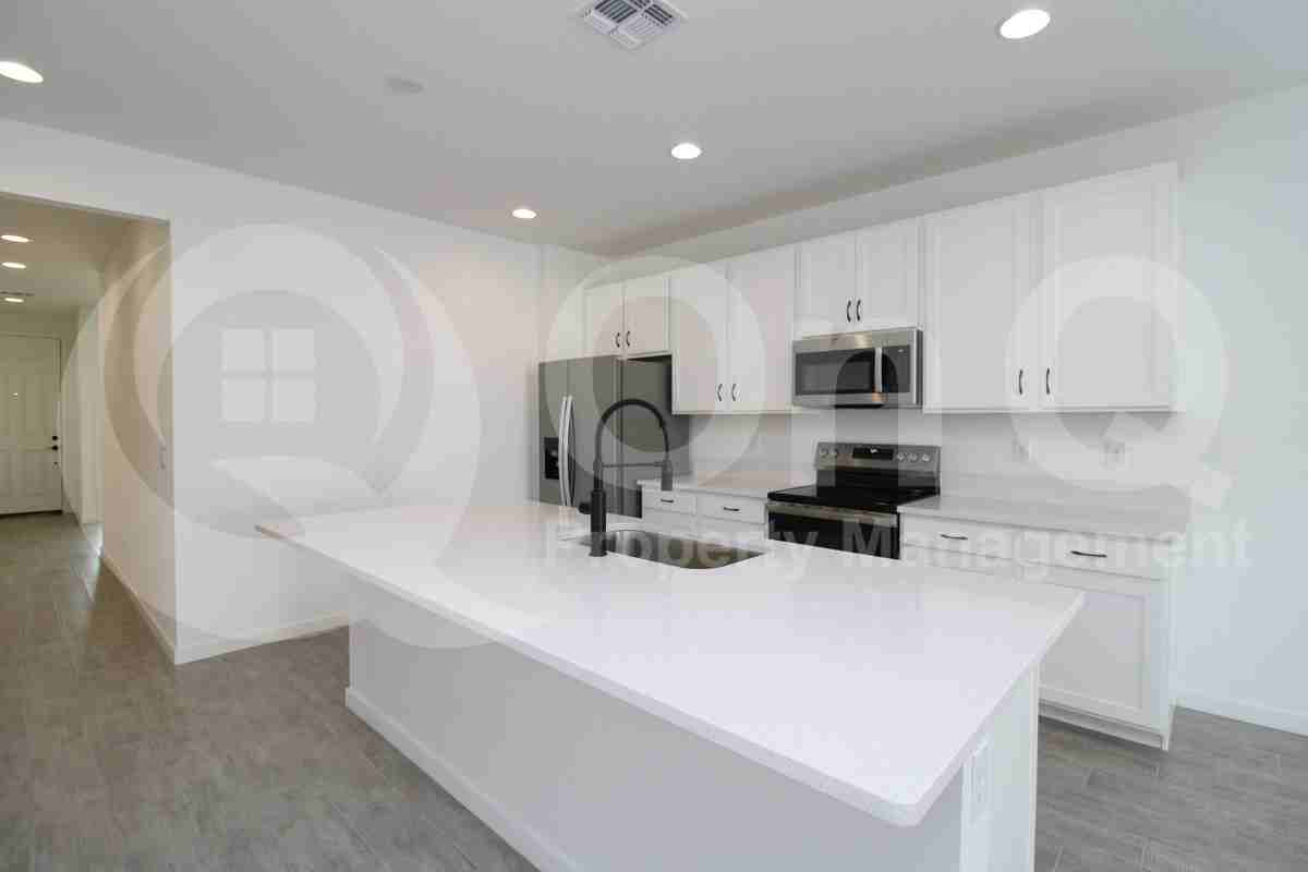 1212 E Vekol St - Photo 4 of 27