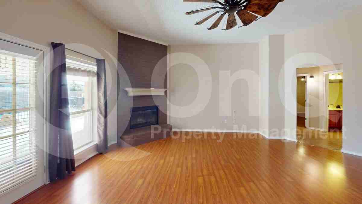 437 Dove Ln - Photo 7 of 19