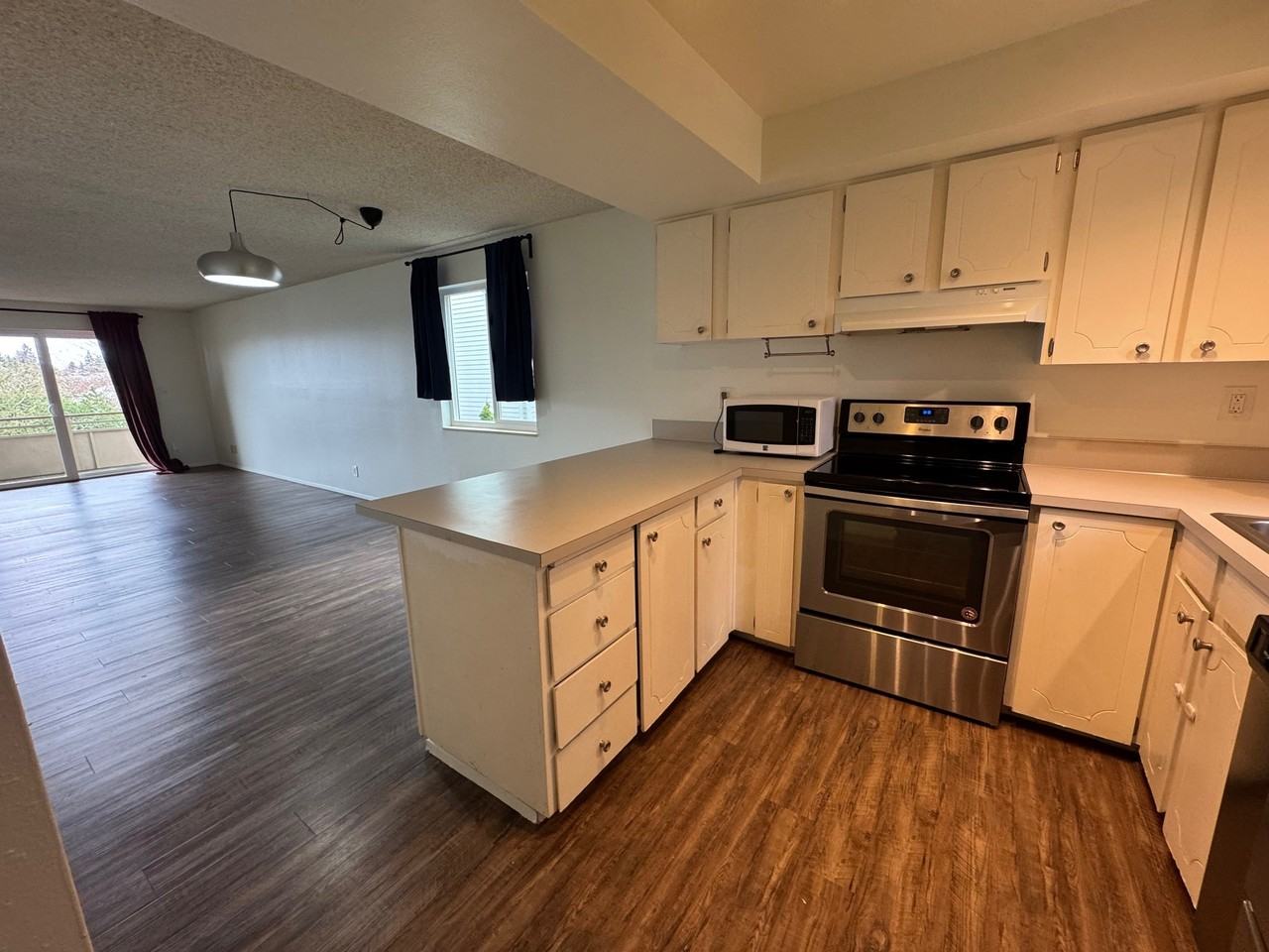 4444 44th Ave Sw #206 - Photo 7 of 50