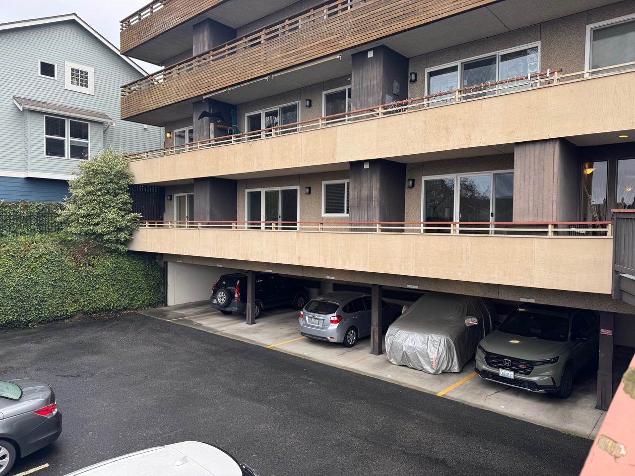 4444 44th Ave Sw #206 - Photo 5 of 50