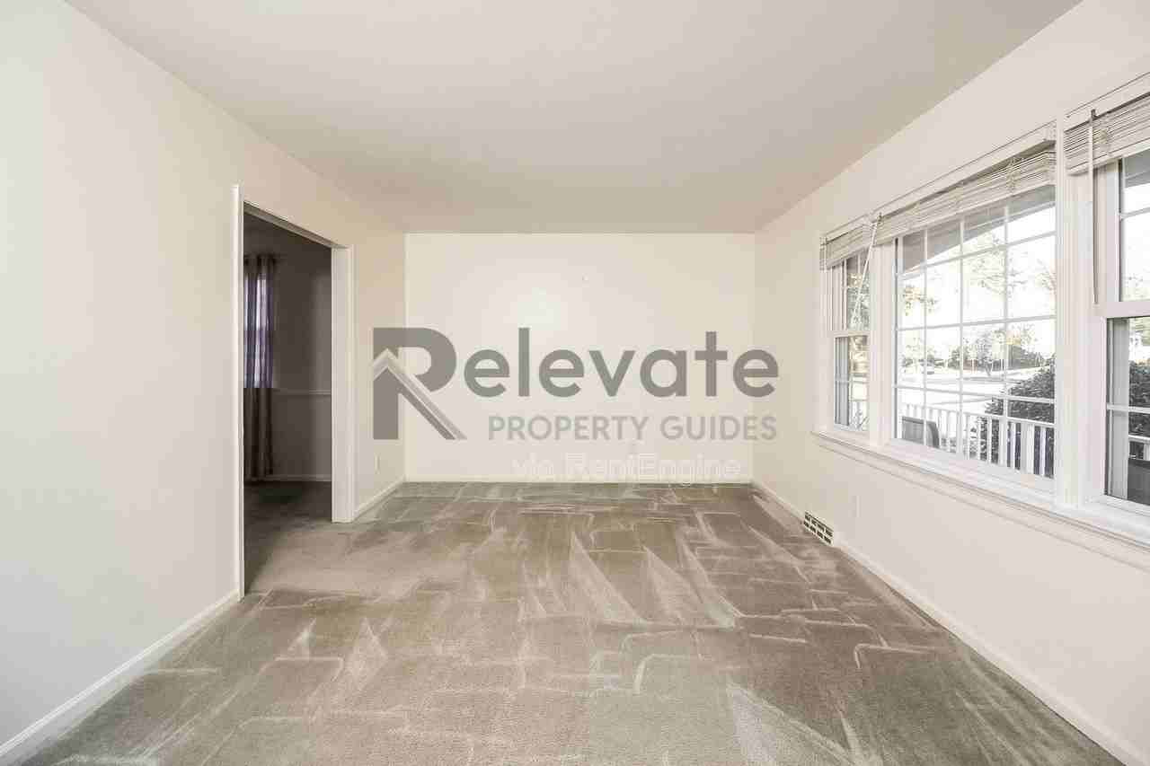 7808 E Yardley Rd - Photo 6 of 13