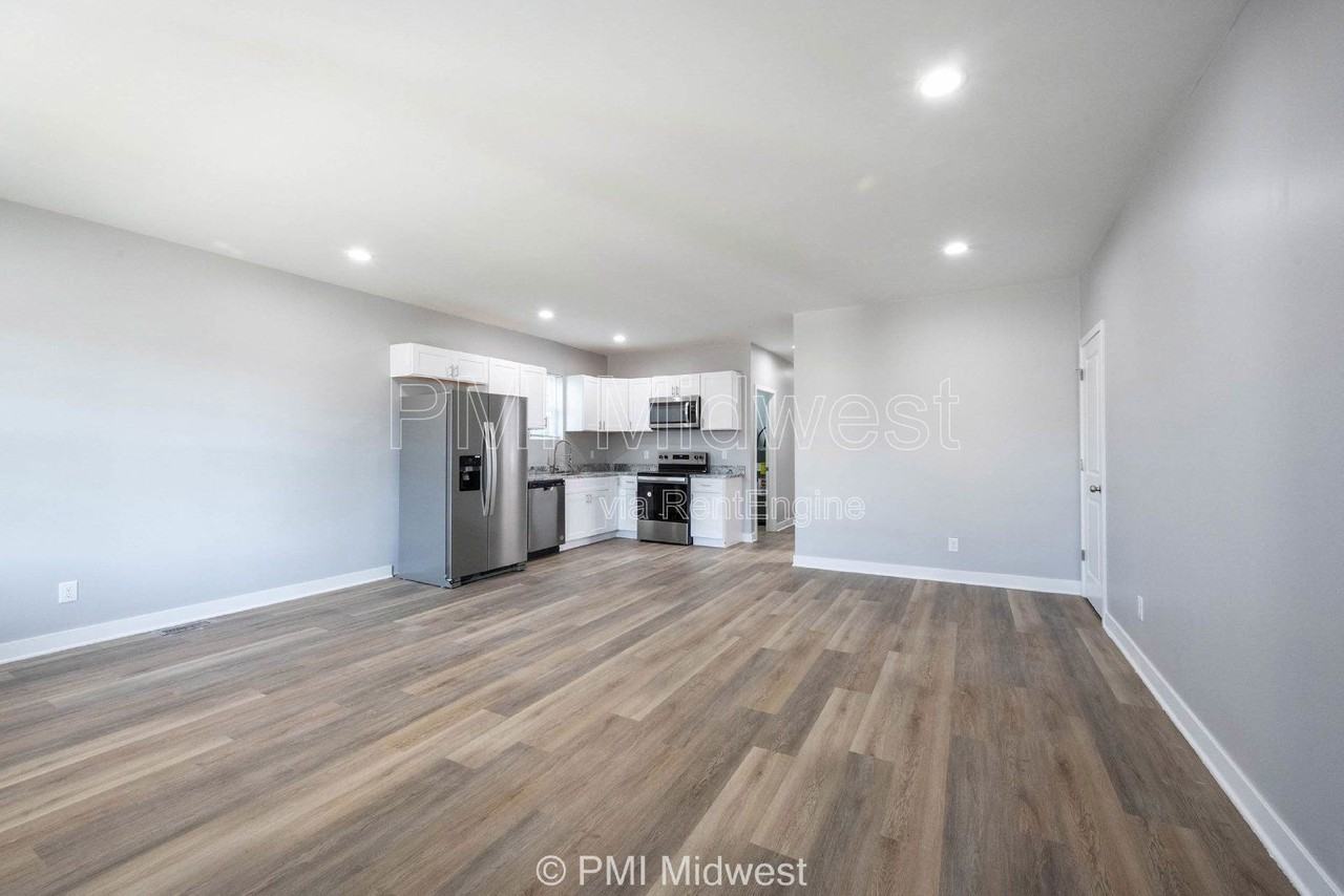 1531 N Kealing Ave #A - Photo 5 of 36