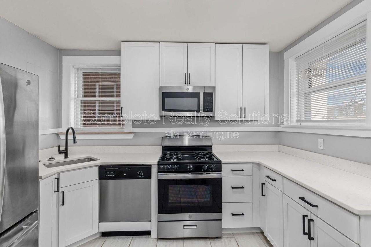 5352 Neosho St #1stFL - Photo 5 of 19