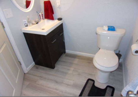 1709 Greenwood Ave #14746708 - Photo 3 of 6