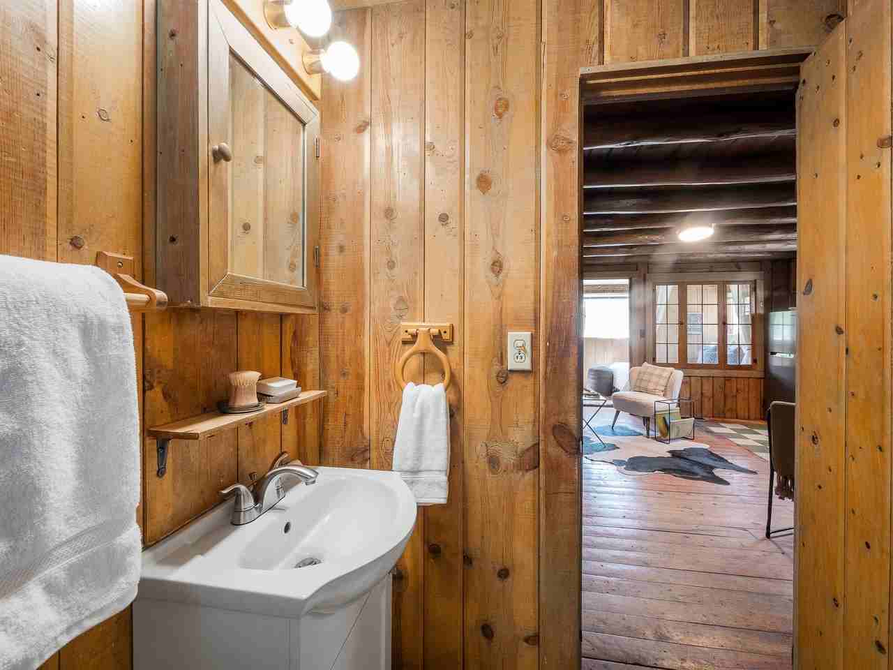 6533 S Brook Forest Rd - Photo 5 of 21