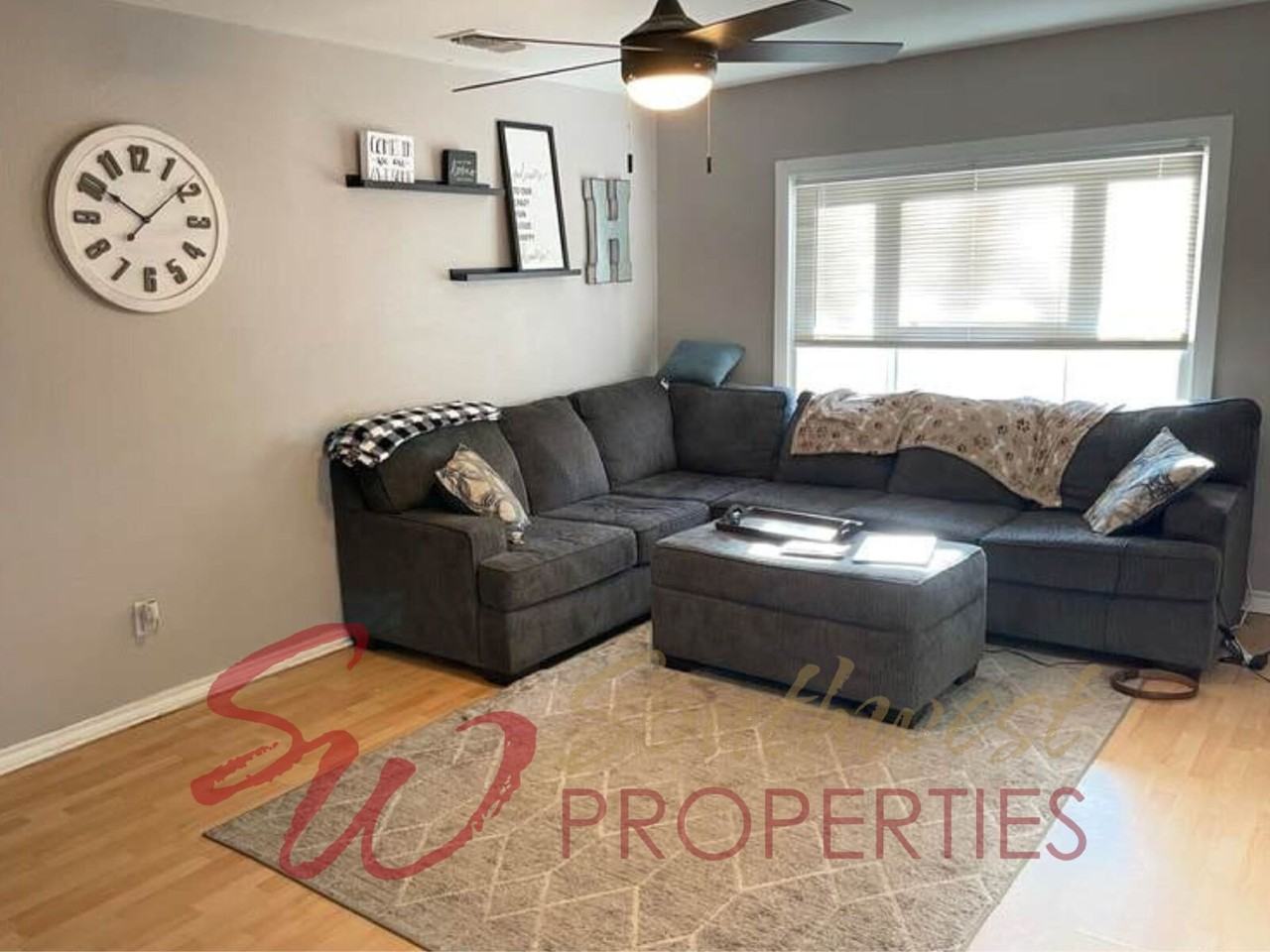 1029 W Green St - Photo 2 of 6