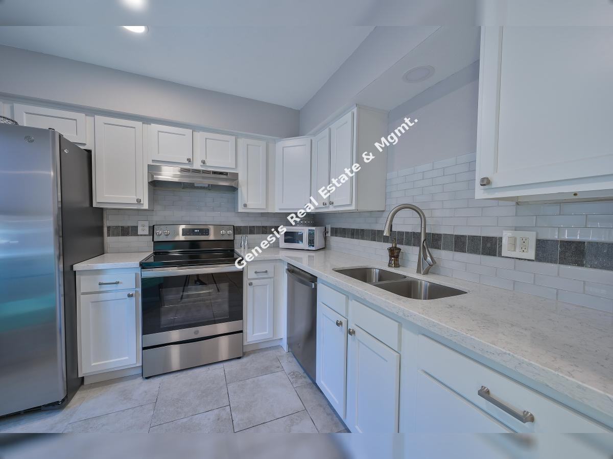 1347 E Fort Lowell Rd Apt E - Photo 6 of 17