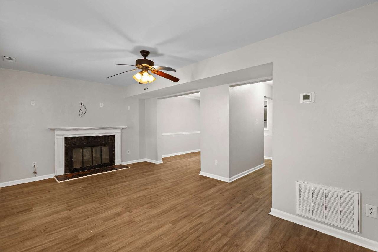 2905 N Radcliffe Ln - Photo 2 of 10