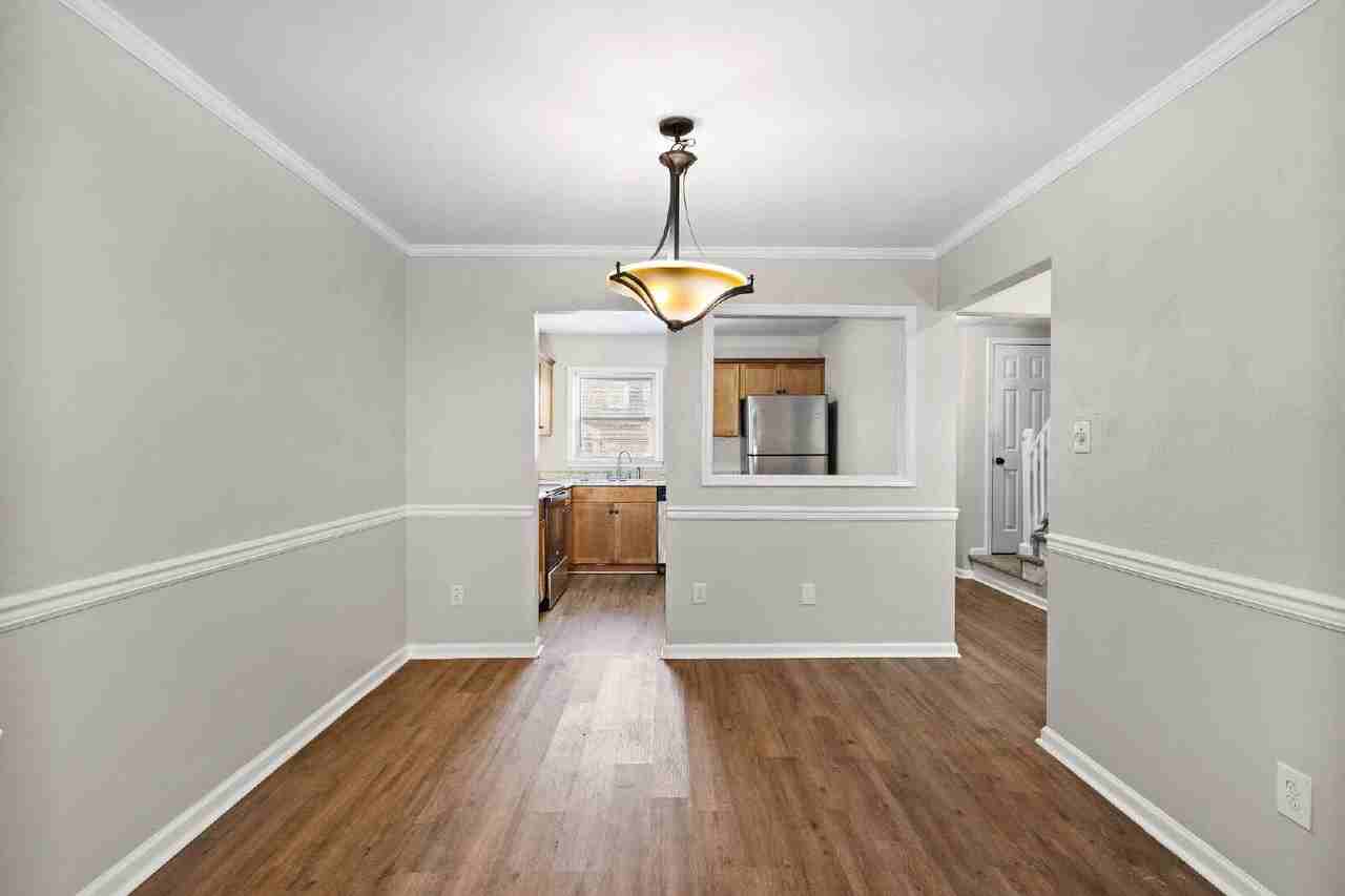 2905 N Radcliffe Ln - Photo 4 of 10