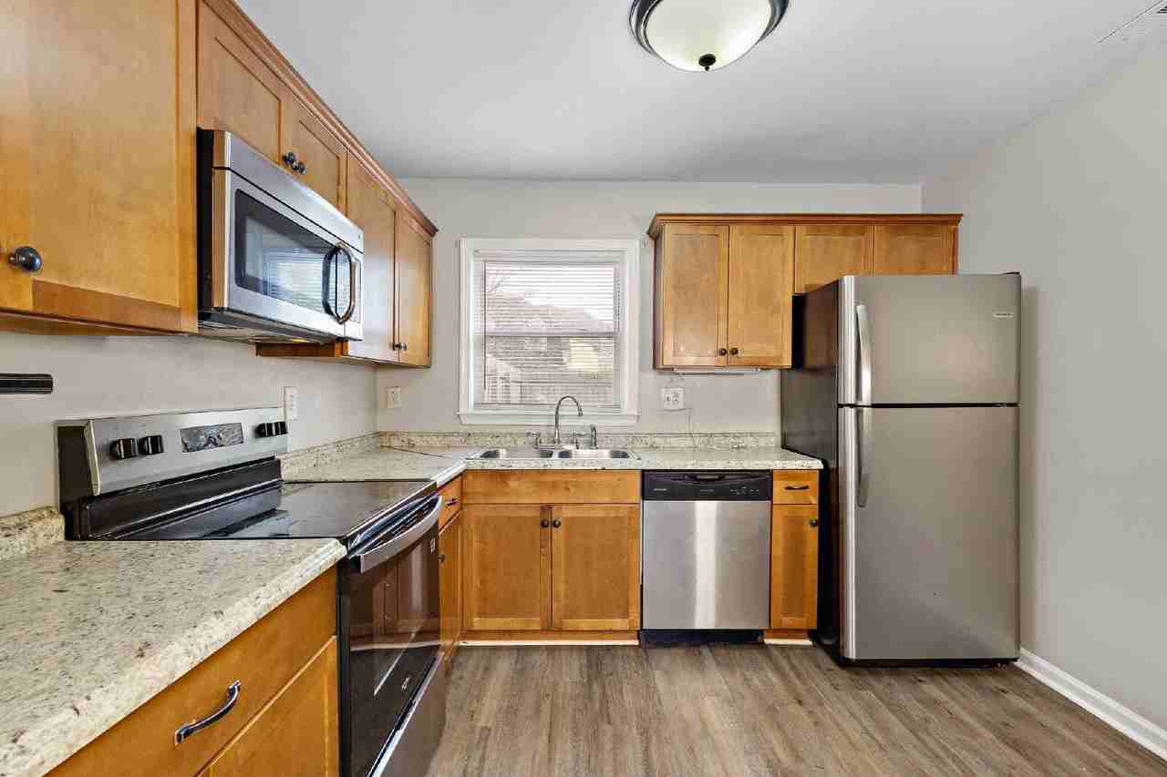 2905 N Radcliffe Ln - Photo 5 of 10