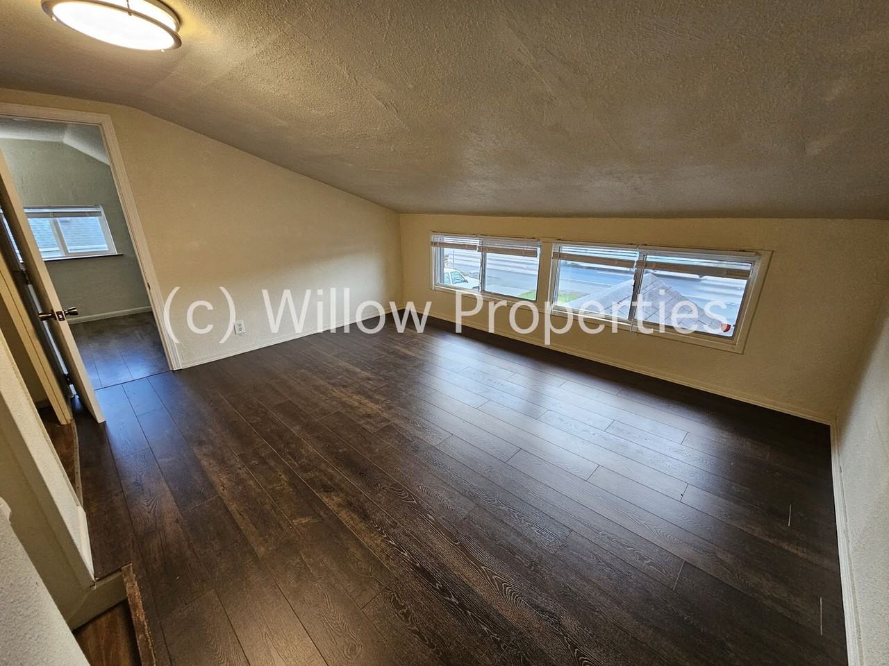 9517 Portland Ave E - Photo 6 of 11