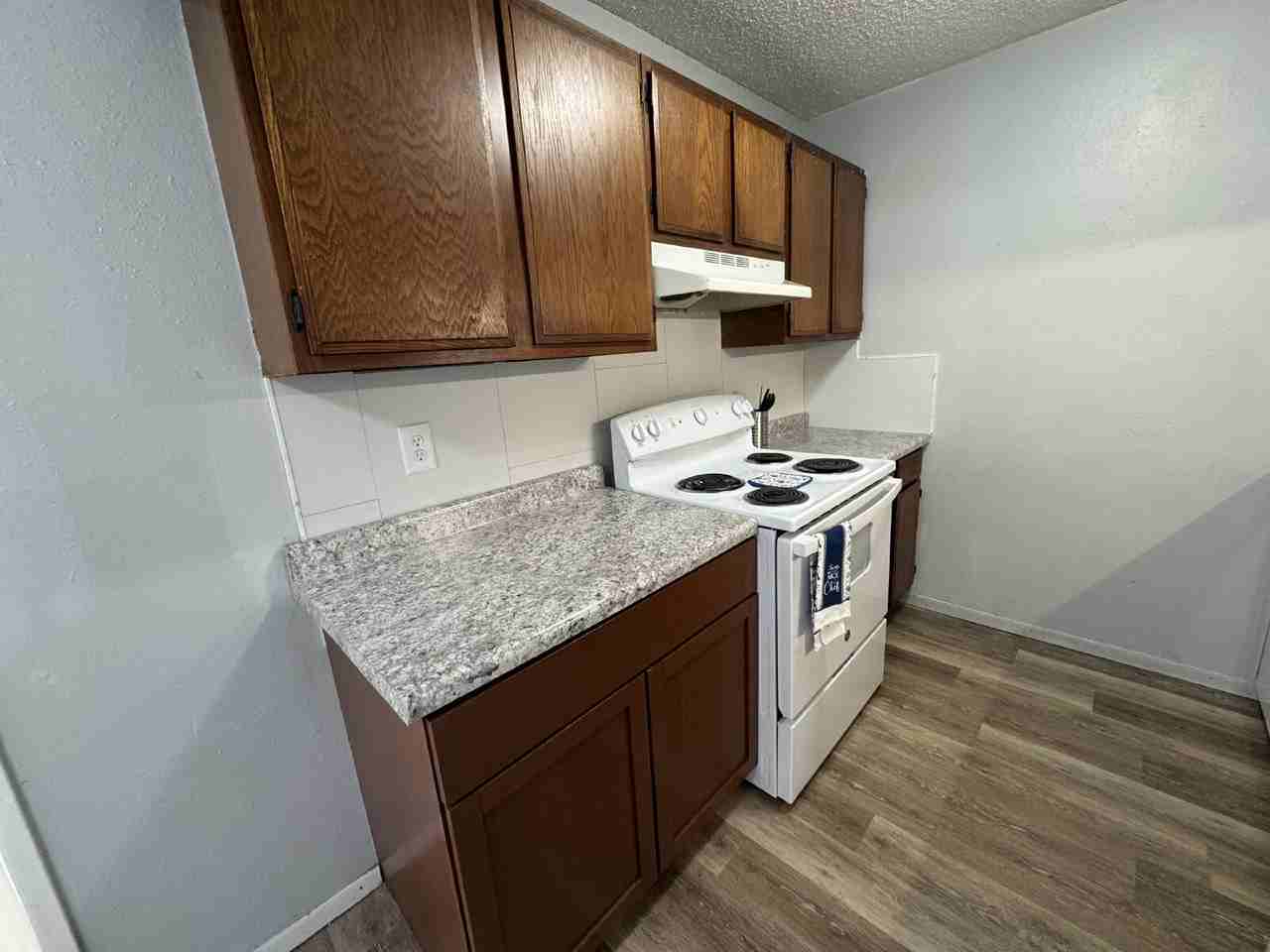 1610 S Spring St #B - Photo 6 of 13