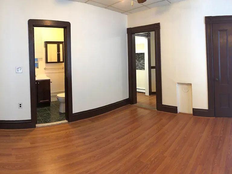 212 Lexington St #2 - Photo 6 of 13