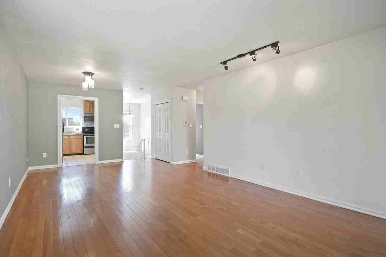 229 E Iliff Ave - Photo 4 of 24