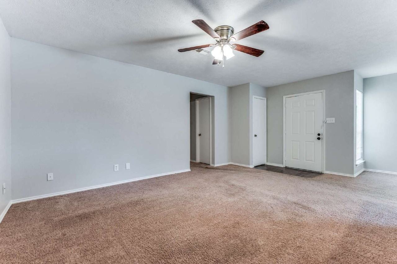 1303 Cordell St - Photo 7 of 26