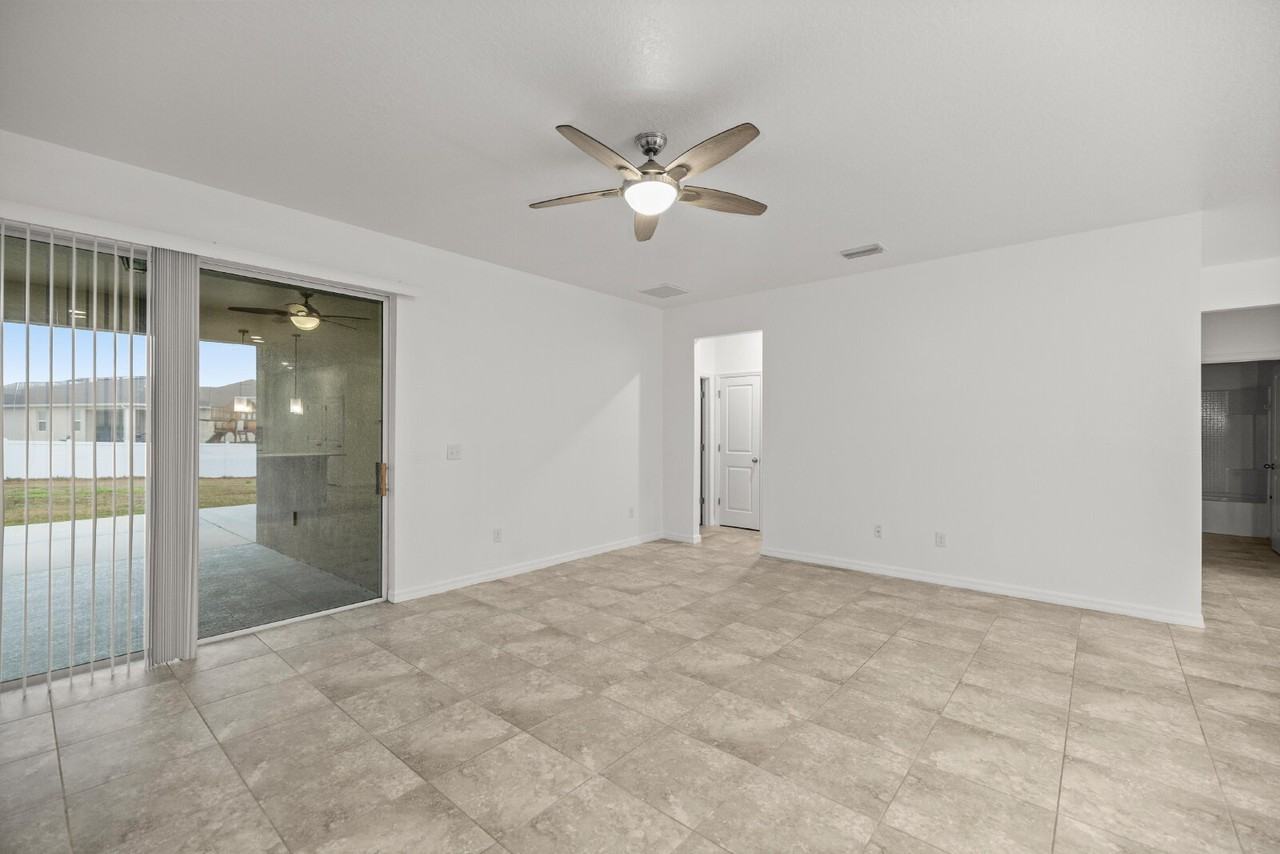 5023 Sw 58th Pl - Photo 6 of 29