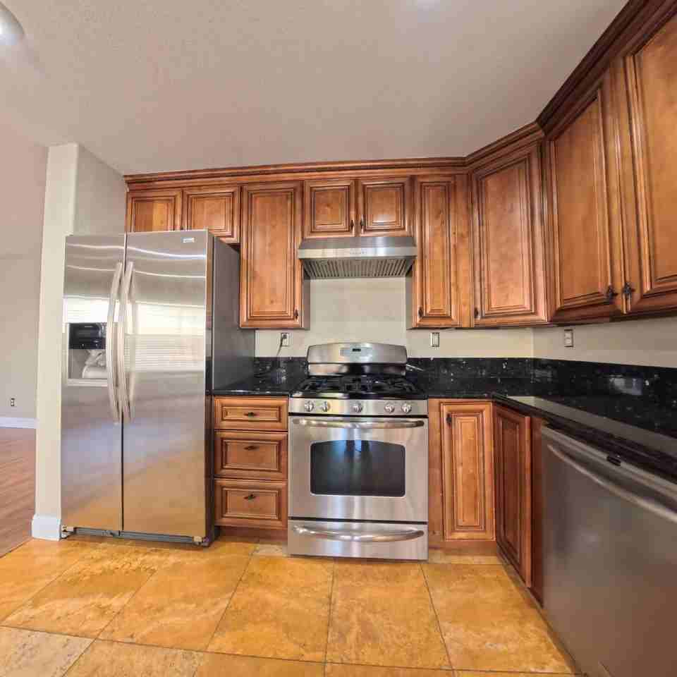 6593 Sunset Pines St - Photo 6 of 50