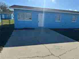 190 S Nekoma Ave - Photo 1 of 1