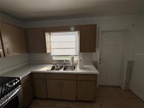 190 S Nekoma Ave - Photo 3 of 14