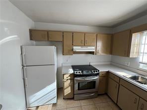 190 S Nekoma Ave - Photo 4 of 14