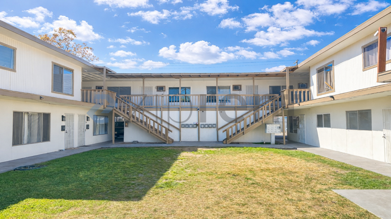 132 W 18th St #2 - Photo 2 of 15