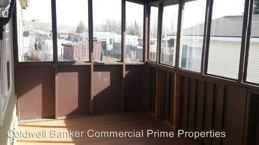 417 Hawthorn St - Photo 2 of 9