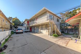 705 S Pacific Coast Hwy #D - Photo 1 of 1