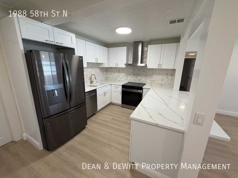 1988 58th St N - Photo 2 of 24