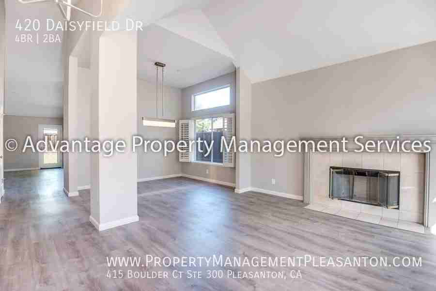 420 Daisyfield Dr - Photo 5 of 19