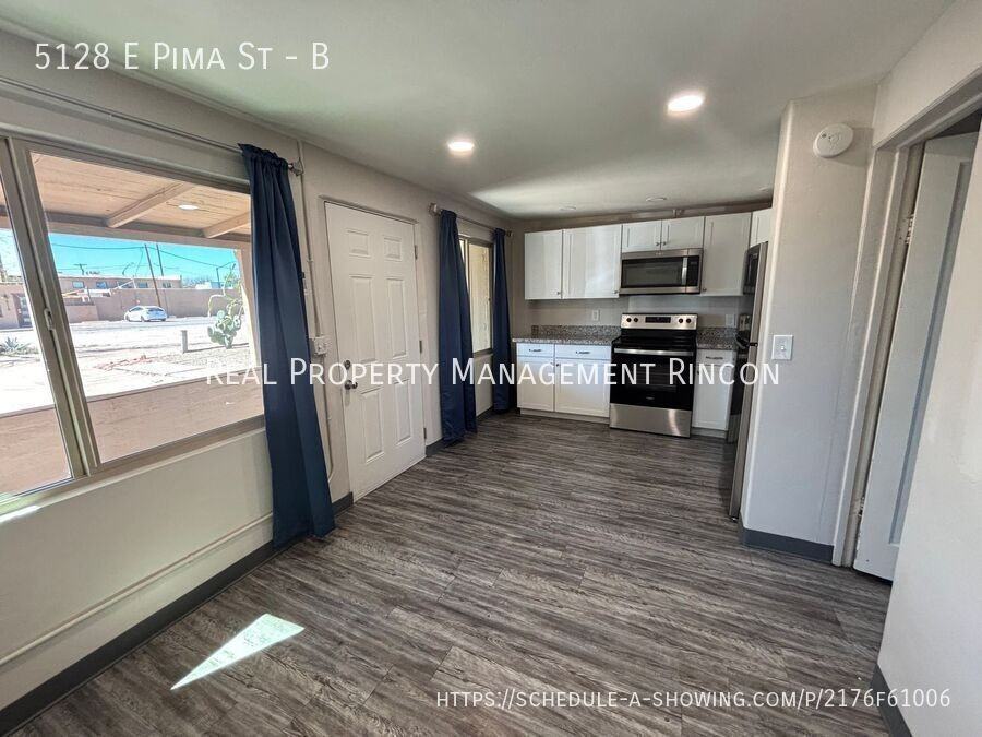 5128 E Pima St #B - Photo 3 of 8