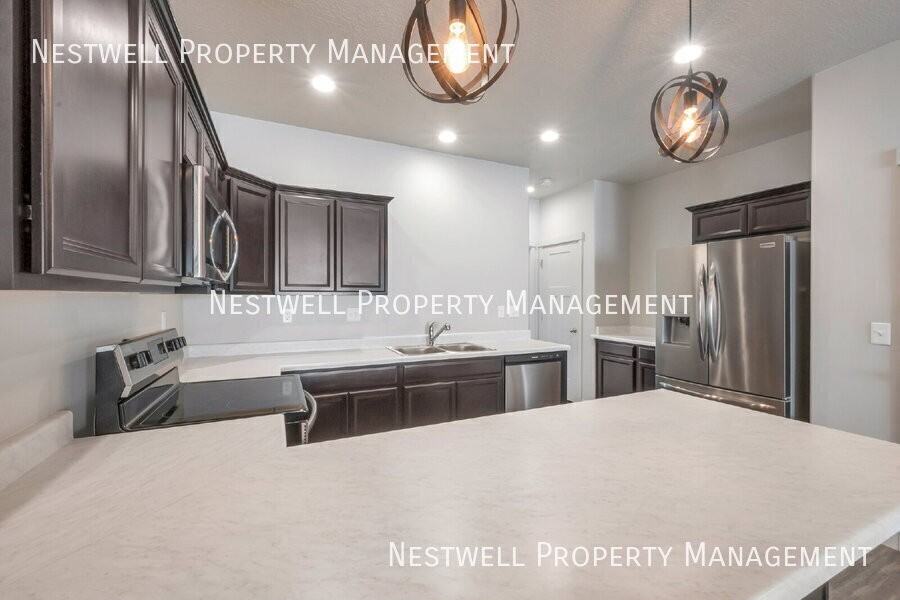 360 N 725 E - Photo 5 of 29