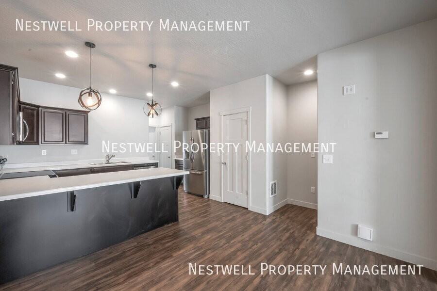 360 N 725 E - Photo 6 of 29