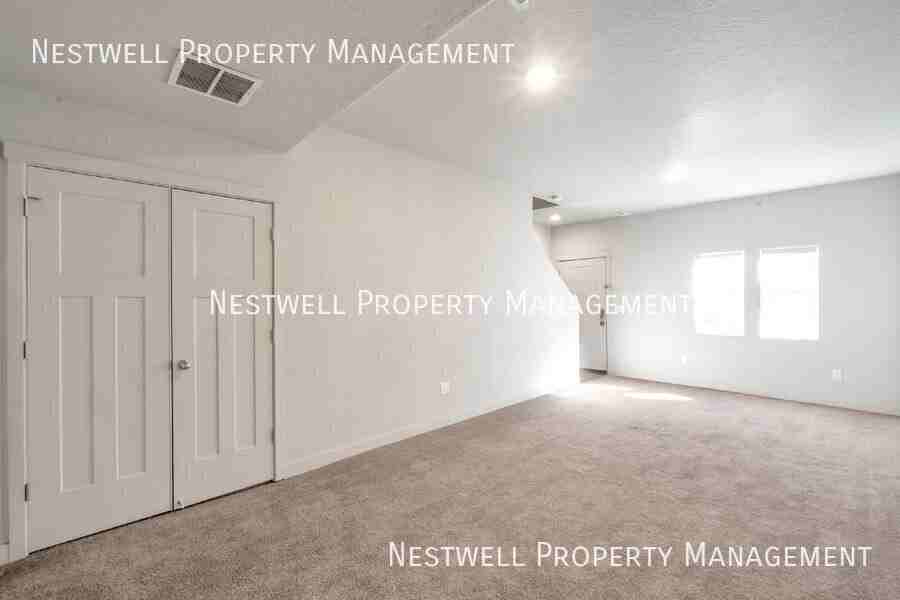 360 N 725 E - Photo 7 of 29