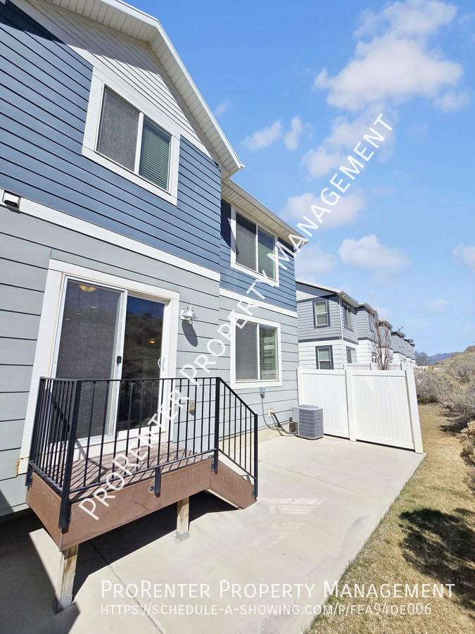 15171 S Gallant Dr - Photo 2 of 21