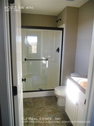 8023 Sw 4th St - Photo 5 of 9