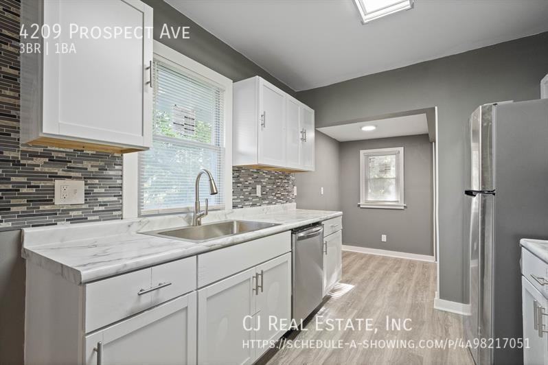 4209 Prospect Ave - Photo 5 of 11