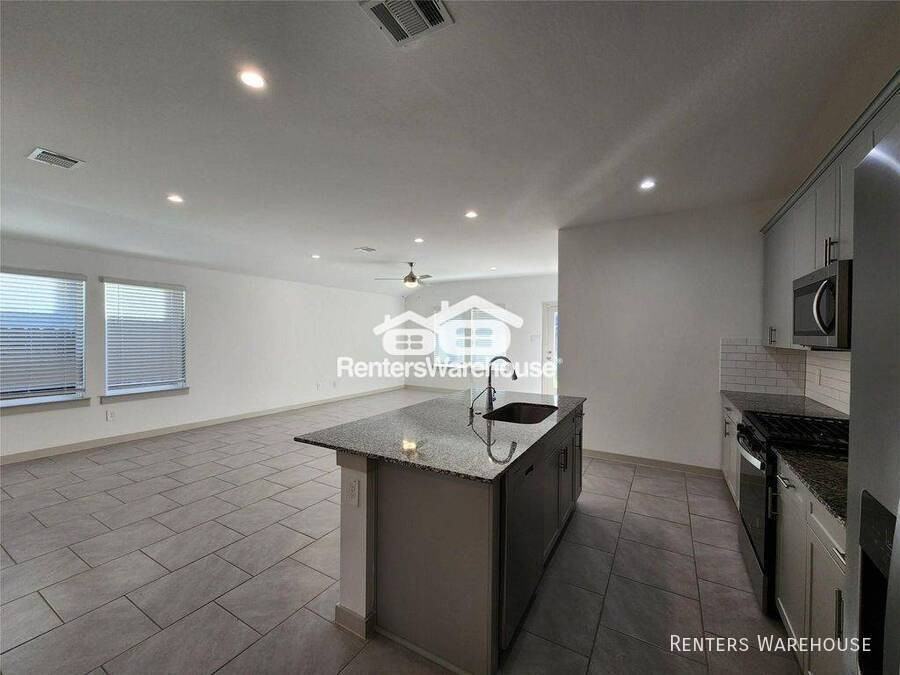 4934 Natchez Trce - Photo 5 of 21