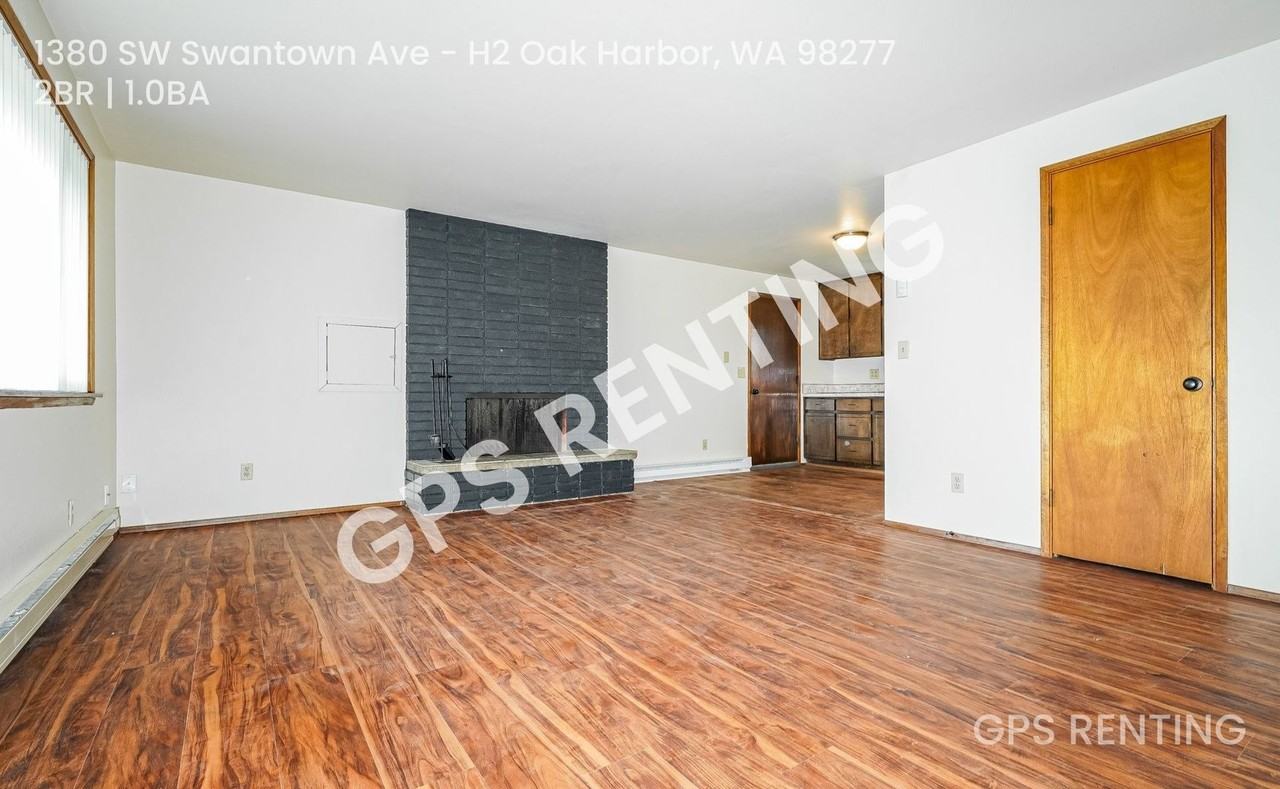 1380 Sw Swantown Ave #H2 - Photo 4 of 15