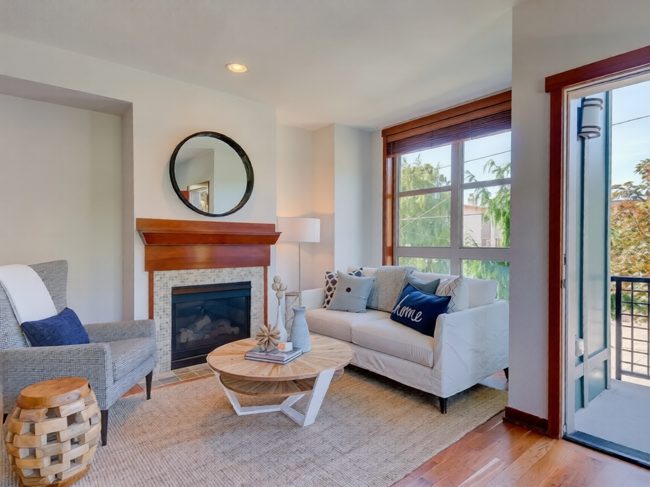 722 Nob Hill Ave N #D - Photo 4 of 25