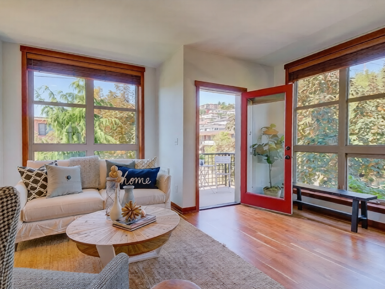 722 Nob Hill Ave N #D - Photo 5 of 25